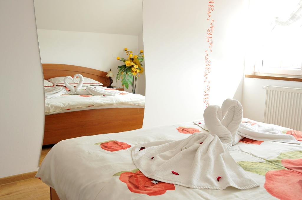 Hotel Restauracja Lorenzo Stopnica Extérieur photo